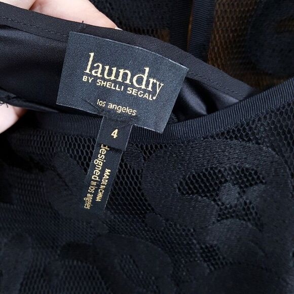 LAUNDRY SHELLI SEGAL Sheath Dress Size 4 Black Lace Overlay Empire Waist - Picture 3 of 9